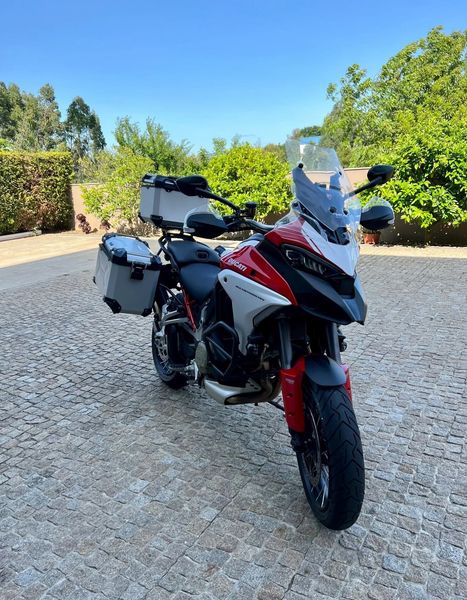 Ducati multistrada • 2023 • 3,900 km 1