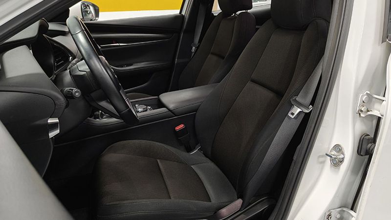 Mazda 3 • 2020 • 58,250 km 12