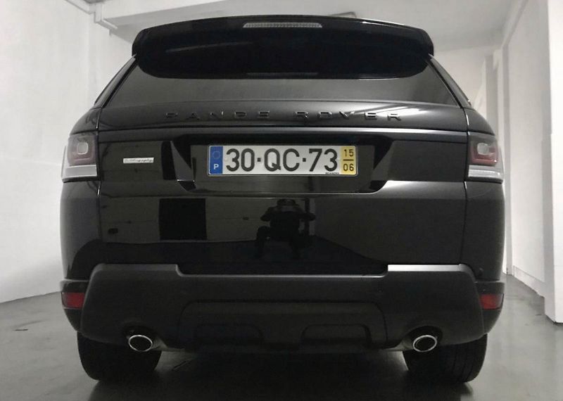 Land Rover Defender • 2015 • 90,000 km 2
