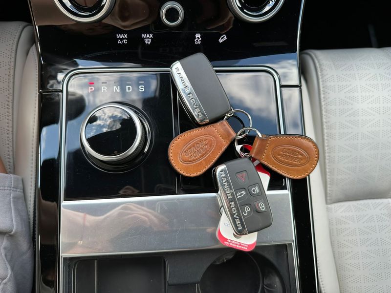 Land Rover Range Rover Velar • 2018 • 168,000 km 13