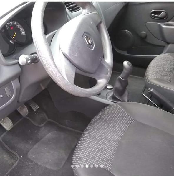 Renault Sandero • 2018 • 18 km 4