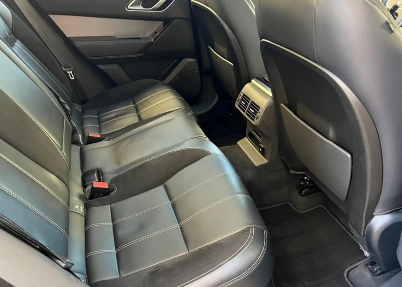 Land Rover Range Rover Velar • 2018 • 95,000 km 9