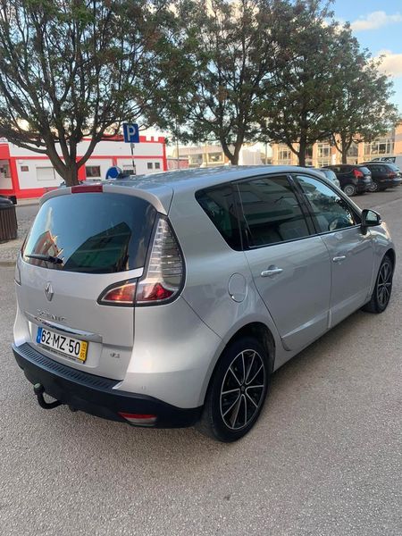 Renault Scénic • 2012 • 60,000 km 5