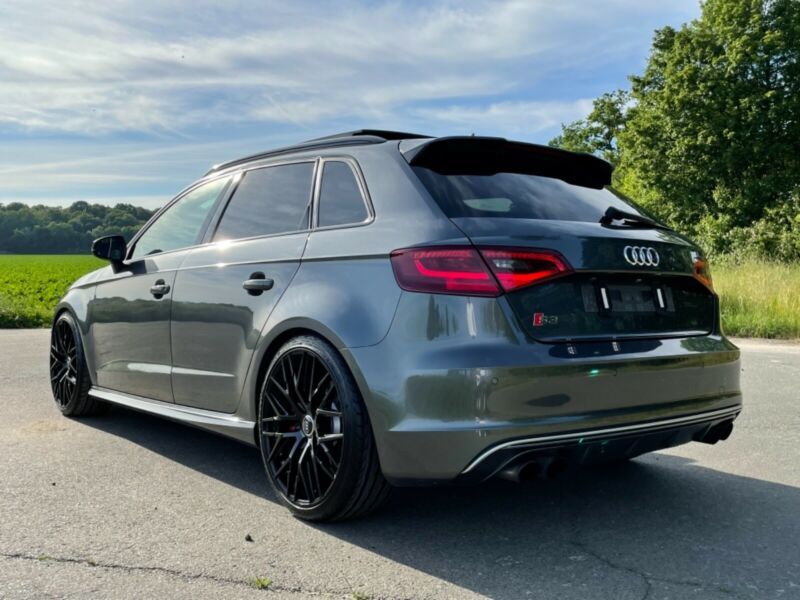 Audi S3 • 2016 • 129,500 km 9