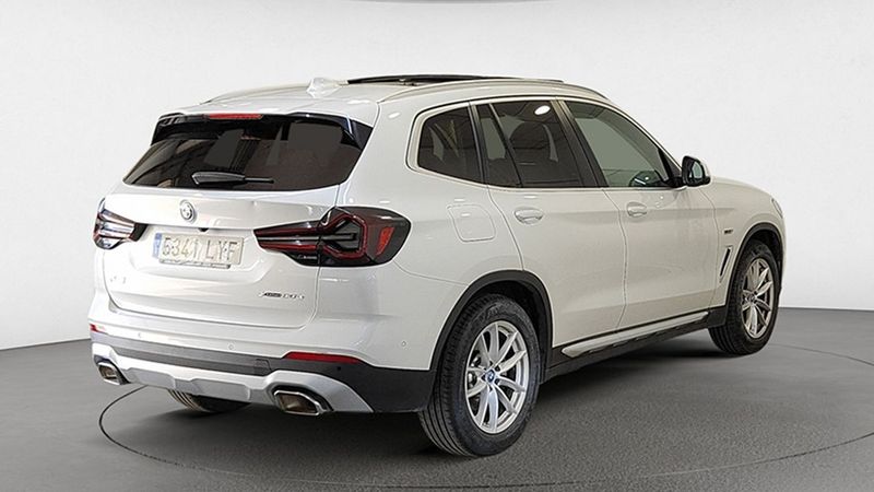 BMW X3 • 2022 • 69,000 km 4