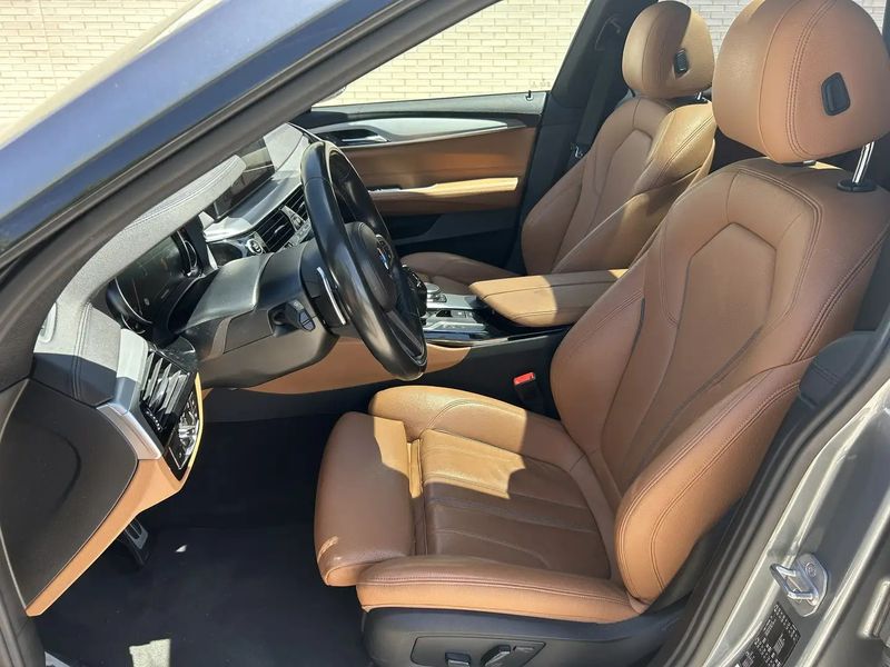 BMW 6 Series Gran Turismo • 2018 • 103,000 km 6