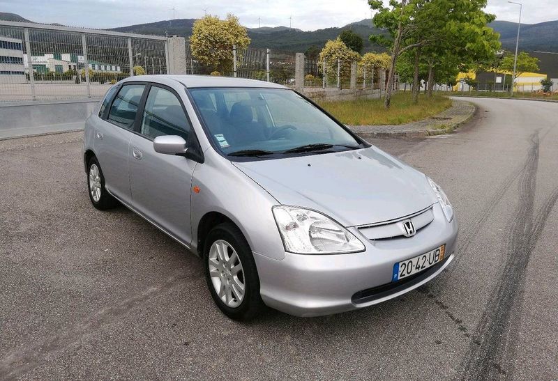 Honda Civic • 2002 • 170,000 km 1