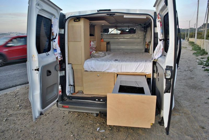 Opel Vivaro • 2012 • 205,000 km 3