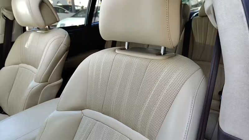 Lexus LS • 2018 • 102,493 km 2