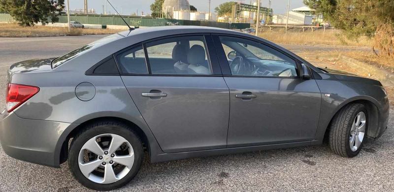 Chevrolet Cruze • 2010 • 128,000 km 3