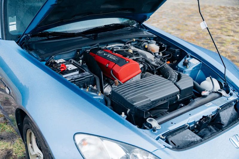 Honda S2000 • 2003 • 78,000 km 2