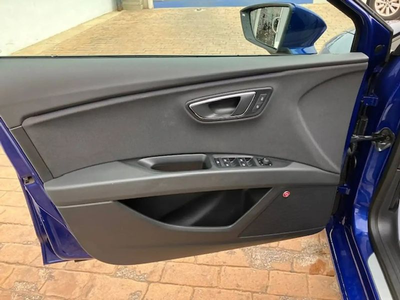 Seat Leon • 2019 • 68,300 km 5