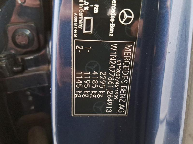 Mercedes-Benz GLA • 2021 • 118,000 km 7