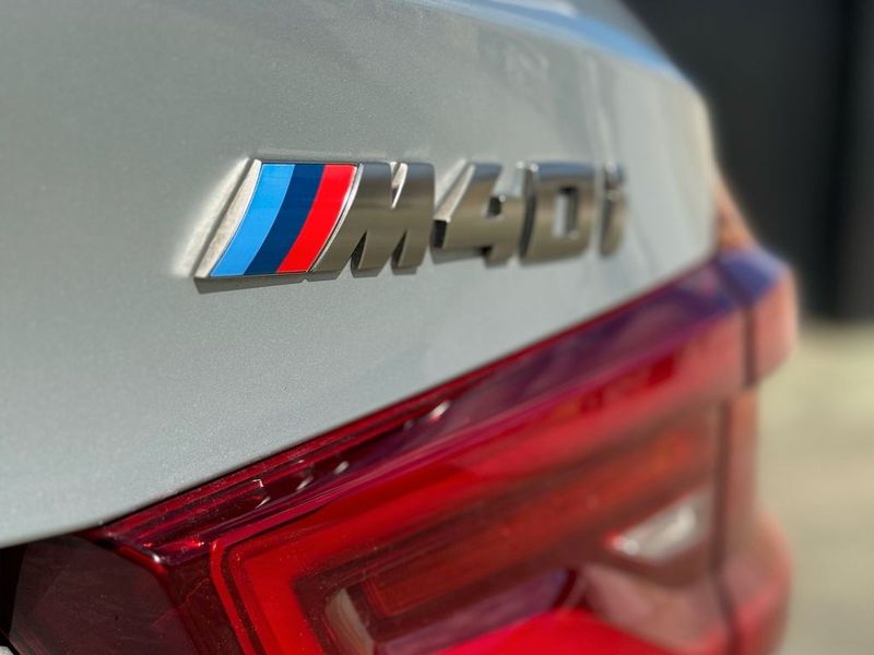 BMW X3 • 2017 • 115,000 km 5