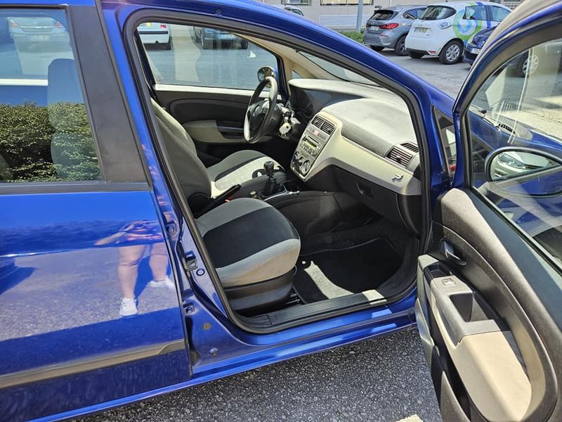 Fiat Punto • 2006 • 302,000 km 6