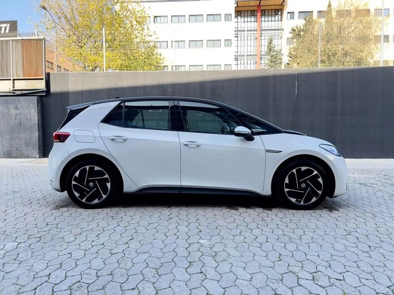 Volkswagen ID.4 • 2021 • 48,000 km 9