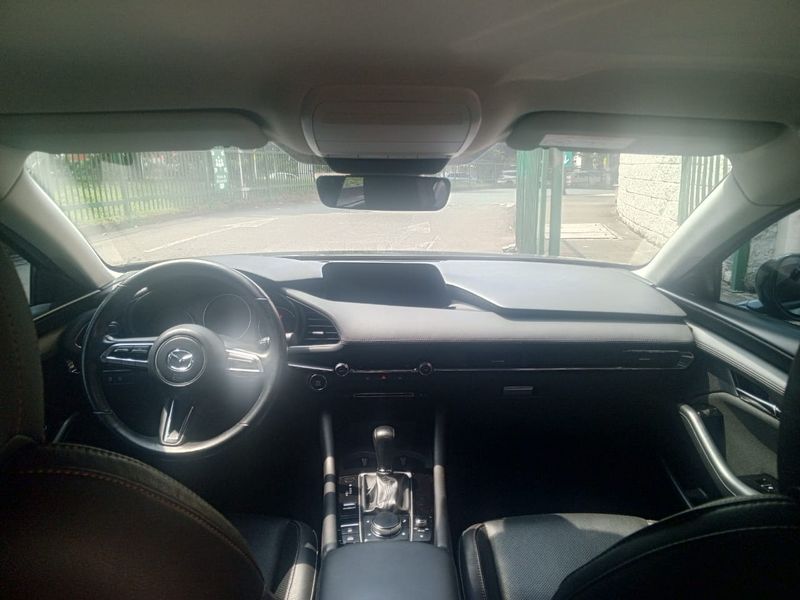 Mazda 3 • 2021 • 44,200 km 17