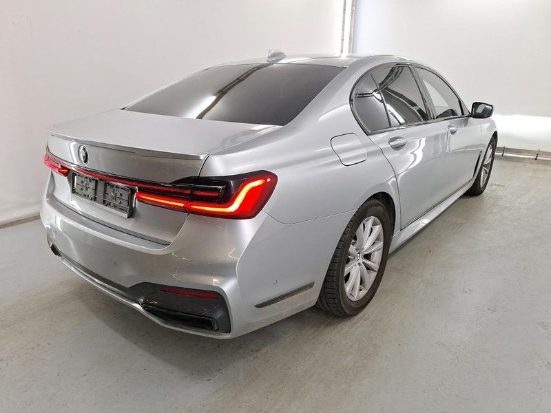 BMW 7 Series • 2020 • 136,314 km 3