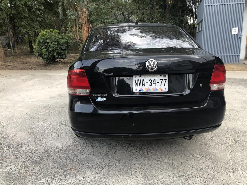 Volkswagen  • 2015 • 88,000 km 1