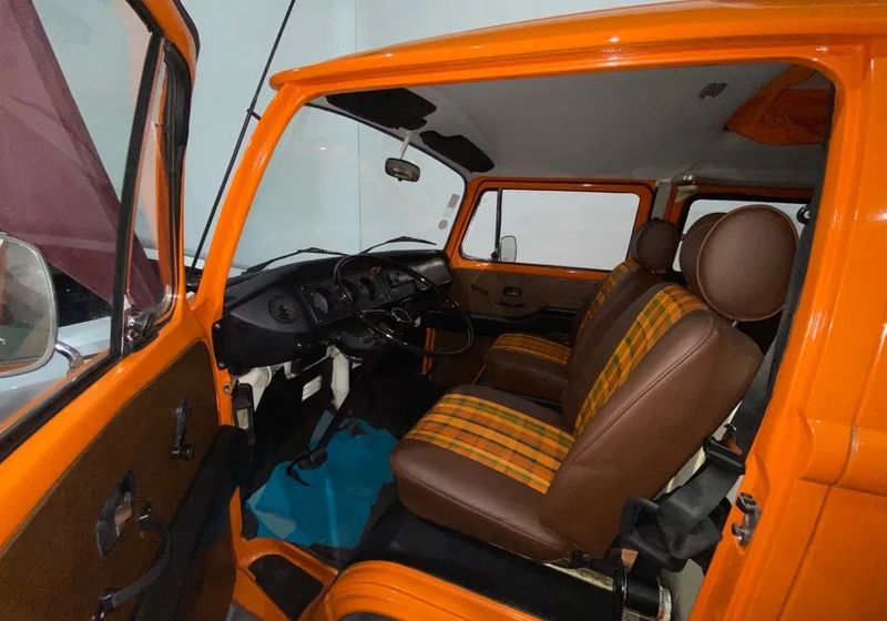 Volkswagen T4 Caravelle • 1982 • 59,826 km 5