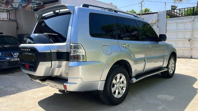 Mitsubishi Pajero • 2023 • 3,000 km 2