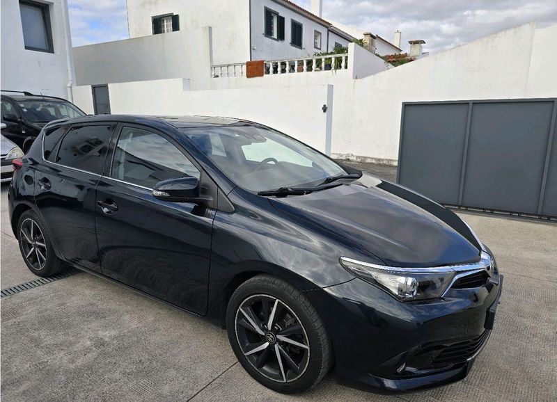 Toyota Auris • 2017 • 120,000 km 3