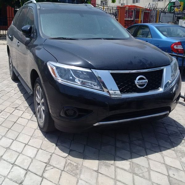 Nissan Pathfinder • 2015 • 34 km 2