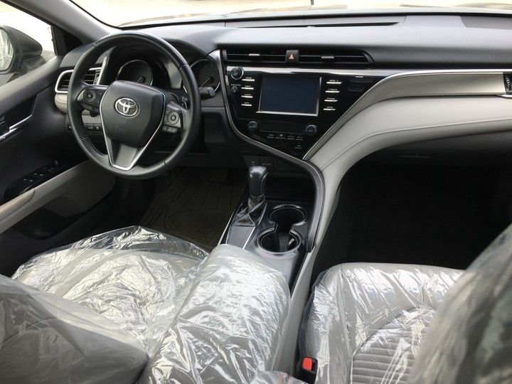 Toyota Camry • 2018 • 0 km 3