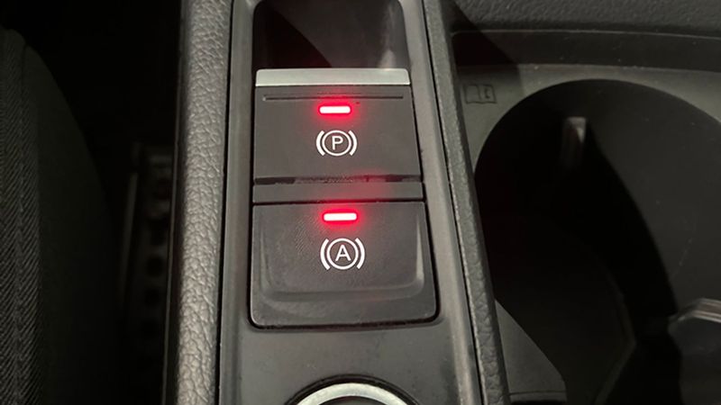 Audi Q3 • 2020 • 40,219 km 13