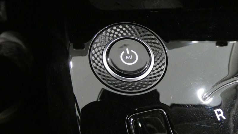 Kia Niro • 2023 • 32,361 km 30