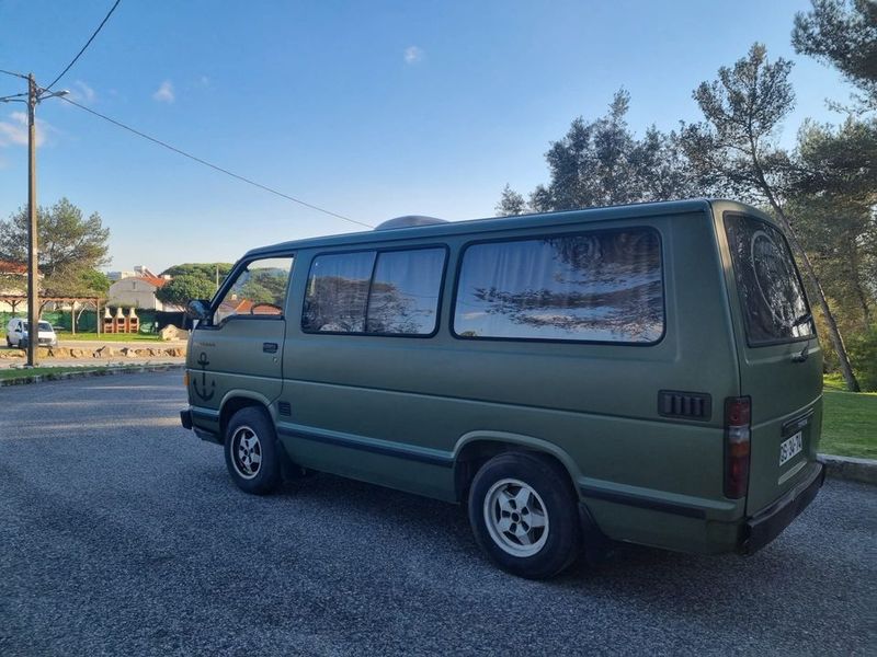 Toyota Hiace • 1989 • 216,000 km 13