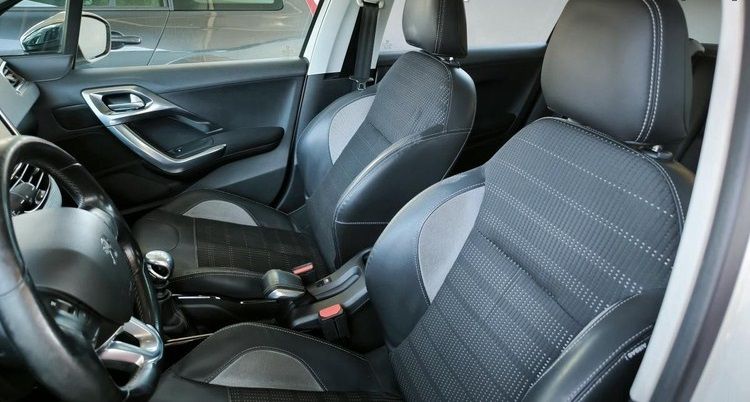 Peugeot 2008 • 2015 • 119,999 km 4