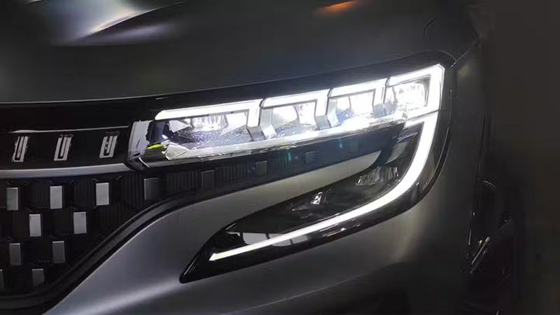 Renault Espace • 2023 • 26,578 km 13