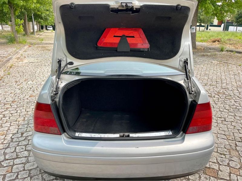 Volkswagen Bora • 1999 • 464,000 km 6