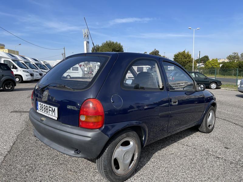 Opel Corsa • 1995 • 288,994 km 4