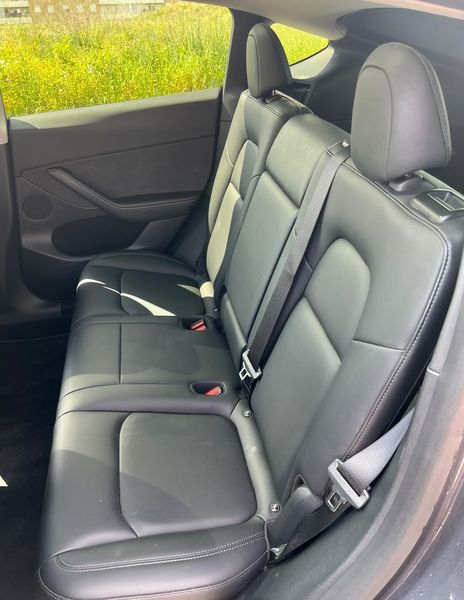 Tesla Model Y • 2021 • 68,000 km 11