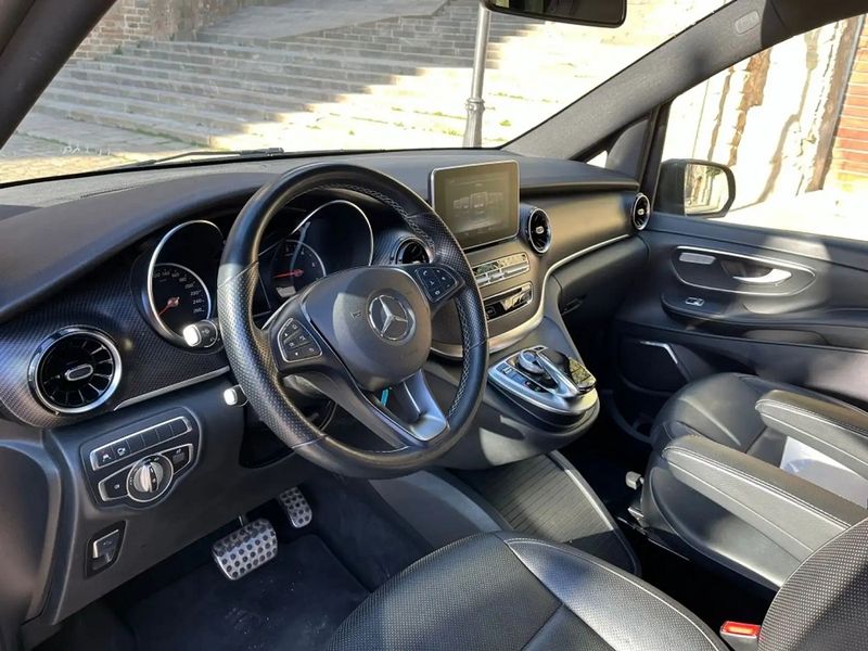 Mercedes-Benz 310 Van • 2019 • 74,500 km 10