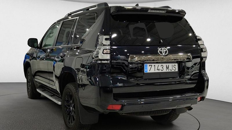 Toyota Land Cruiser • 2020 • 25,997 km 6