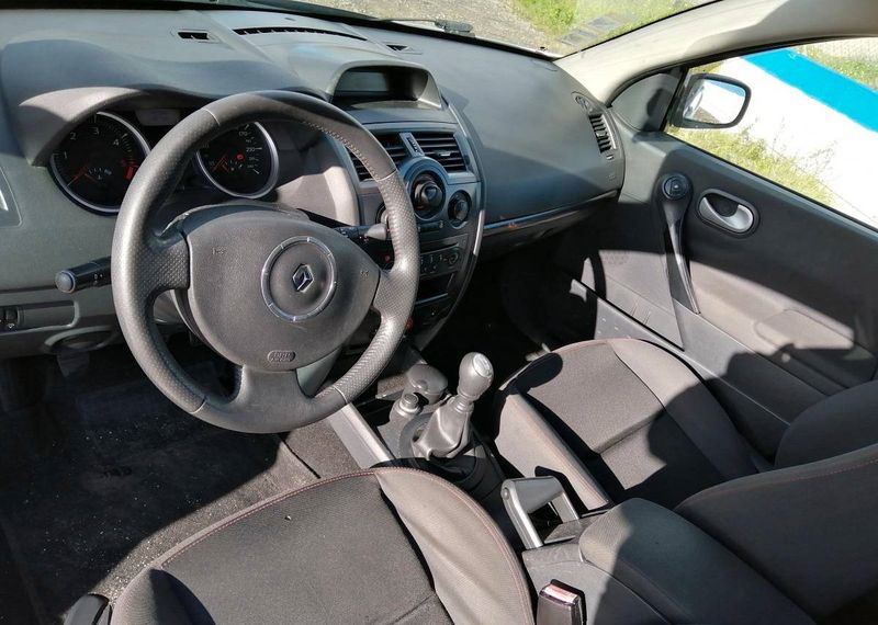 Renault Mégane • 2008 • 199,000 km 7