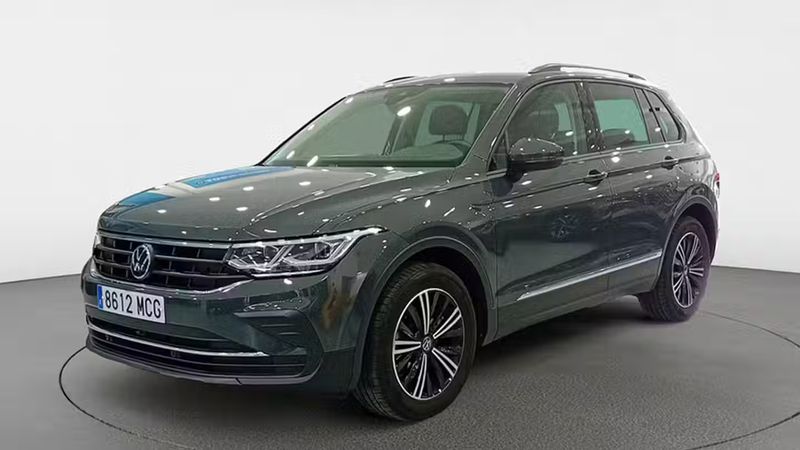 Volkswagen Tiguan • 2022 • 35,214 km 1