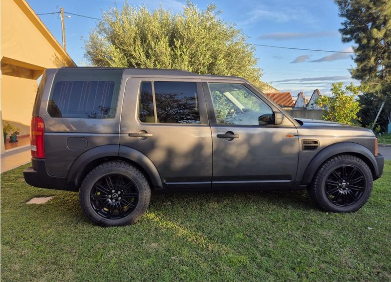 Land Rover Discovery • 2006 • 250,000 km 3