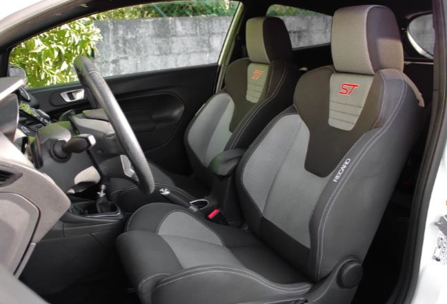 Ford Fiesta • 2013 • 138,000 km 3