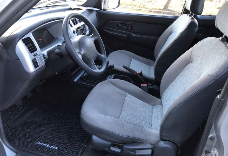 Mitsubishi L200 • 2000 • 200,000 km 7