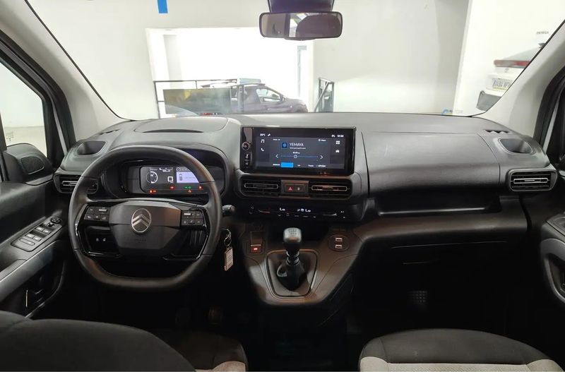 Citroën Berlingo • 2024 • 12,554 km 5