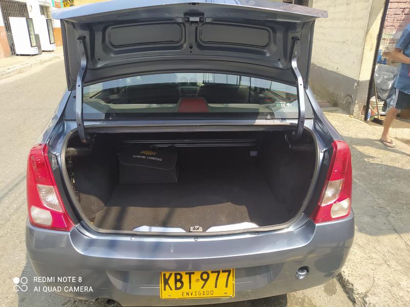 Renault Logan • 2010 • 115,000 km 1