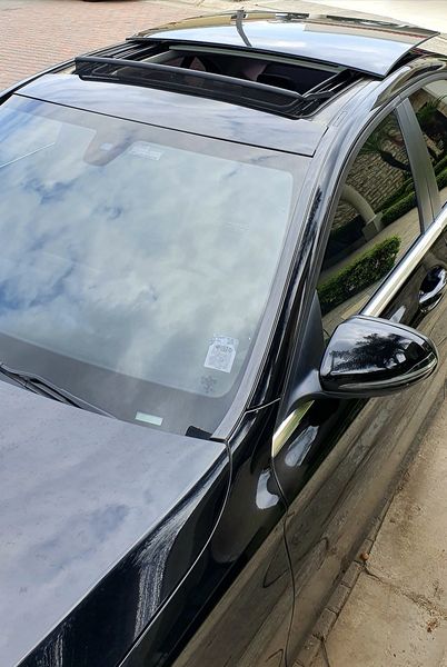 Mercedes-Benz C • 2020 • 35,000 km 10