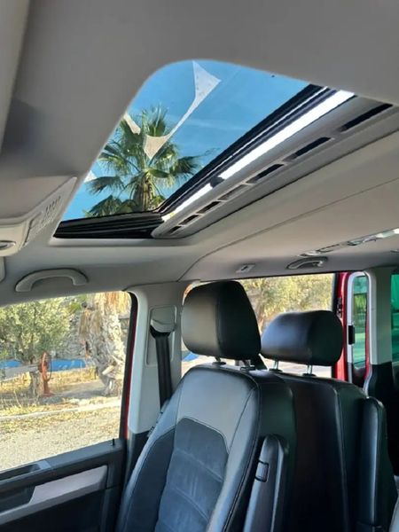 Volkswagen Multivan • 2017 • 158,300 km 2