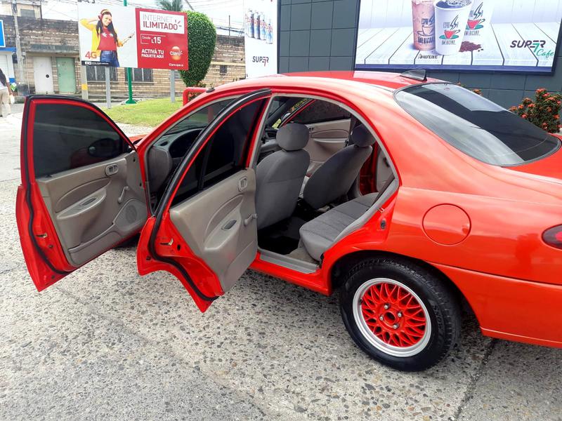 Ford Escort • 2000 • 3 km 7