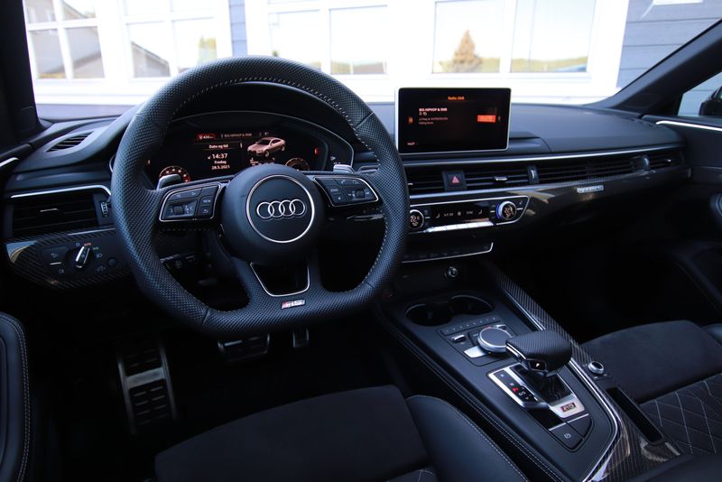 Audi RS 5 • 2019 • 24,190 km 4