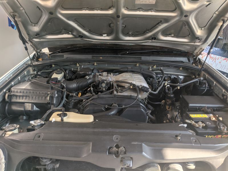 Toyota 4 Runner Limited • 2003 • 200,000 km 6